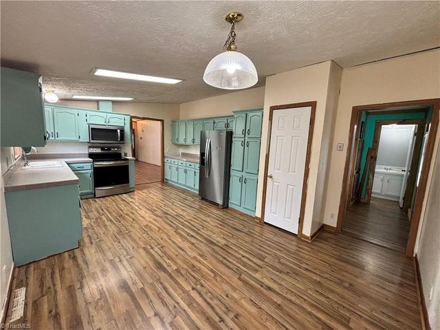 120 Ivy Green Lane, Lowgap, NC 27024