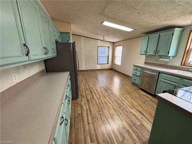 120 Ivy Green Lane, Lowgap, NC 27024