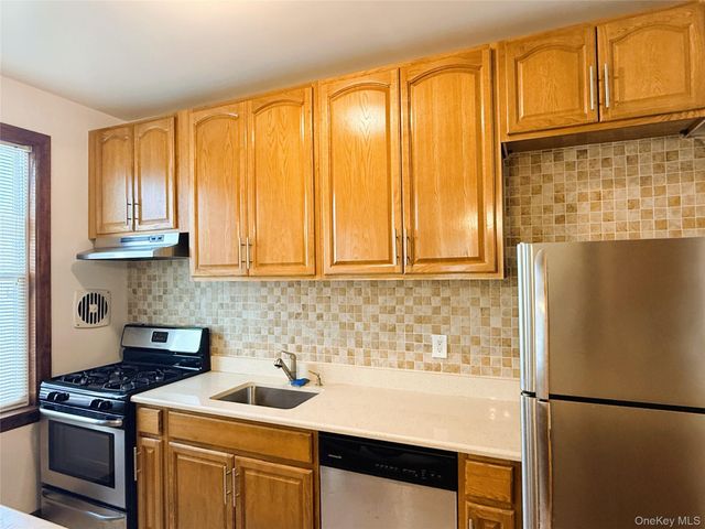 5017 41st Street 2, Sunnyside, NY 11104