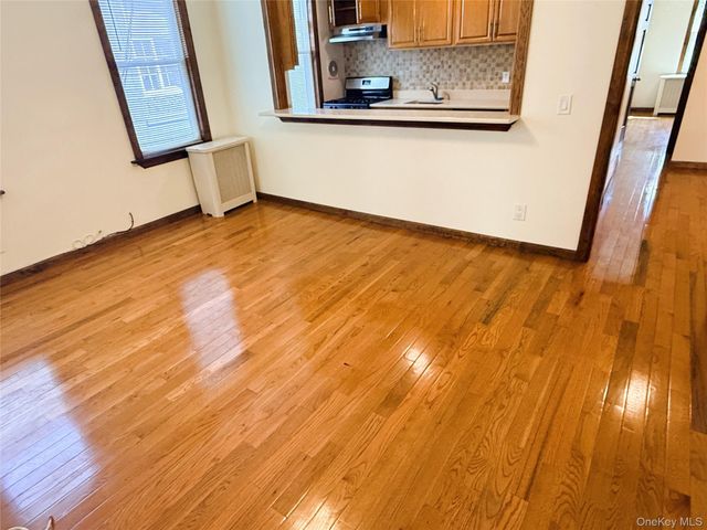 5017 41st Street 2, Sunnyside, NY 11104