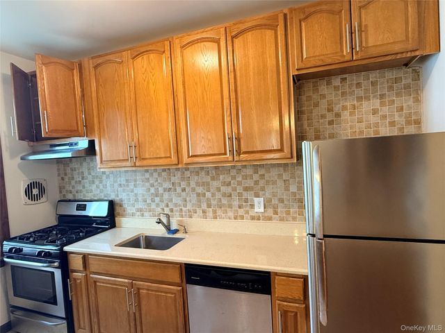 5017 41st Street 2, Sunnyside, NY 11104