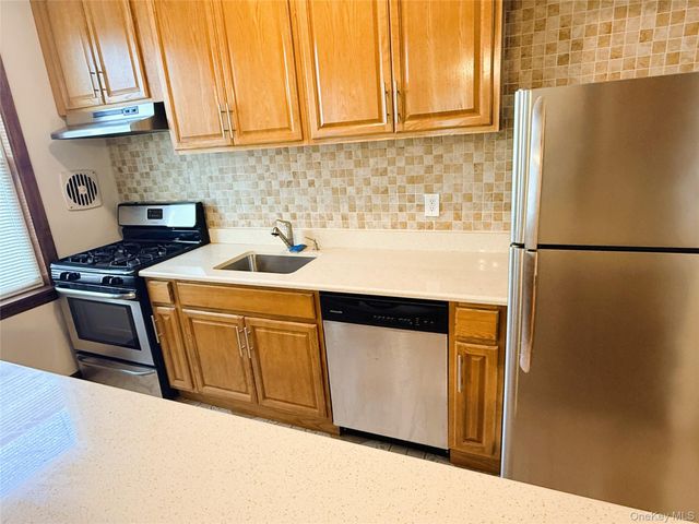 5017 41st Street 2, Sunnyside, NY 11104