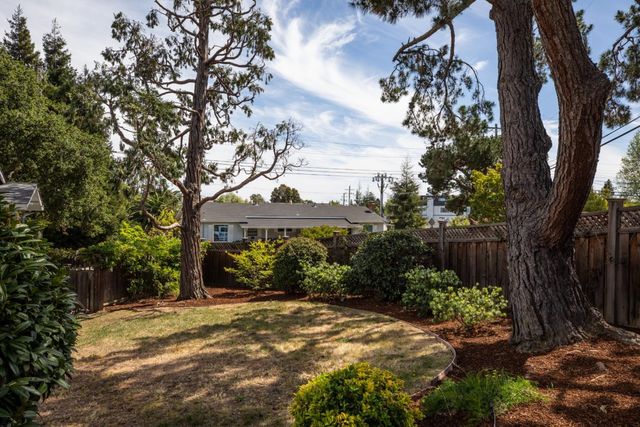 1344 Magnolia Avenue, San Carlos, CA 94070