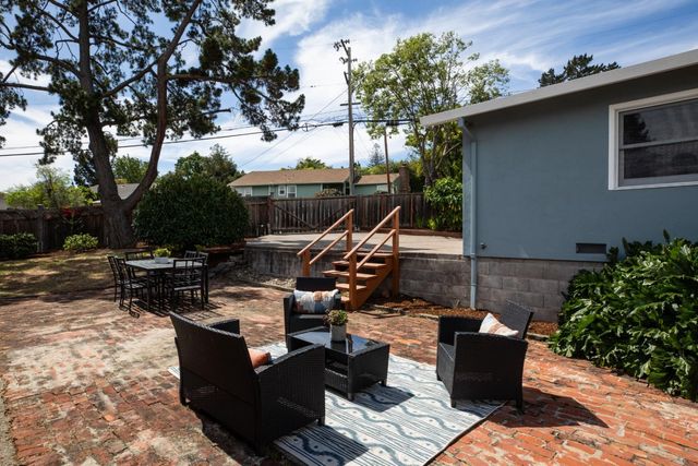 1344 Magnolia Avenue, San Carlos, CA 94070