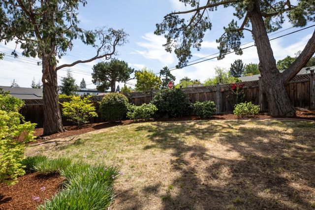 1344 Magnolia Avenue, San Carlos, CA 94070