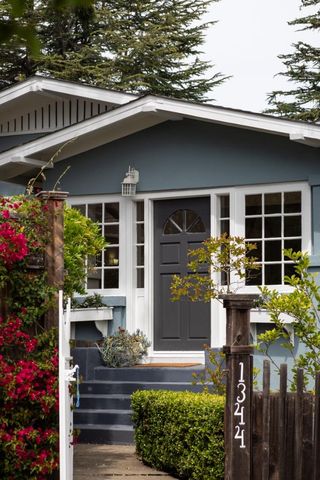 1344 Magnolia Avenue, San Carlos, CA 94070