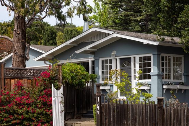 1344 Magnolia Avenue, San Carlos, CA 94070