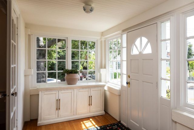 1344 Magnolia Avenue, San Carlos, CA 94070