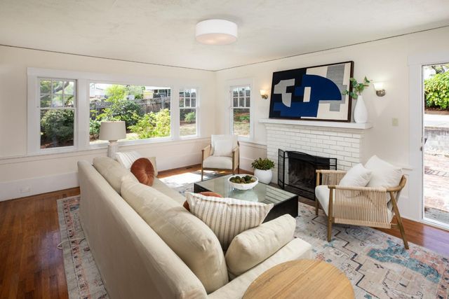 1344 Magnolia Avenue, San Carlos, CA 94070