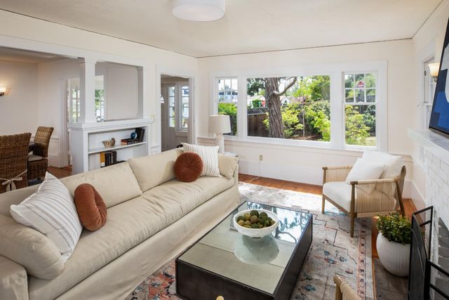 1344 Magnolia Avenue, San Carlos, CA 94070