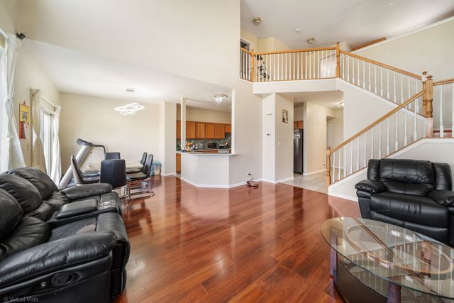 2026 Juniper Court, Glendale Heights, IL 60139