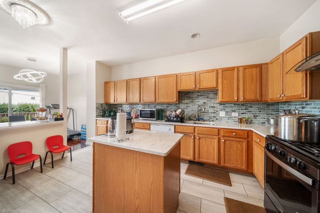 2026 Juniper Court, Glendale Heights, IL 60139