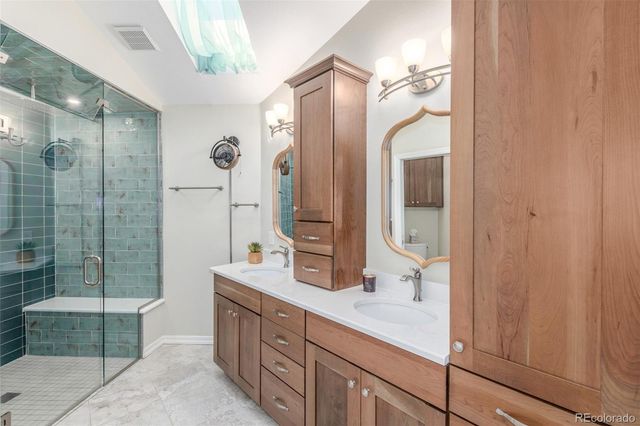 1470 S Quebec Way 123, Denver, CO 80231