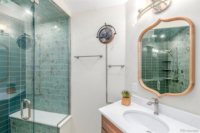 1470 S Quebec Way 123, Denver, CO 80231