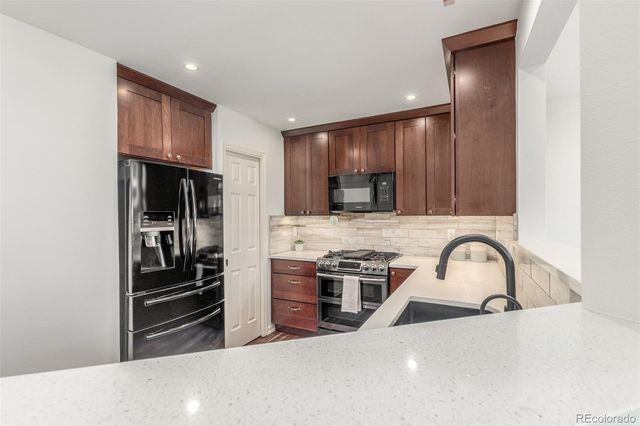 1470 S Quebec Way 123, Denver, CO 80231