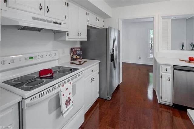 2696 Saint Johns Place, Winston-salem, NC 27106