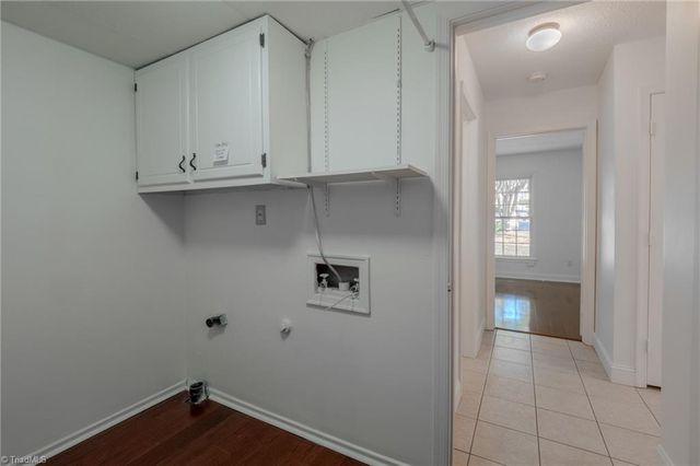 2696 Saint Johns Place, Winston-salem, NC 27106