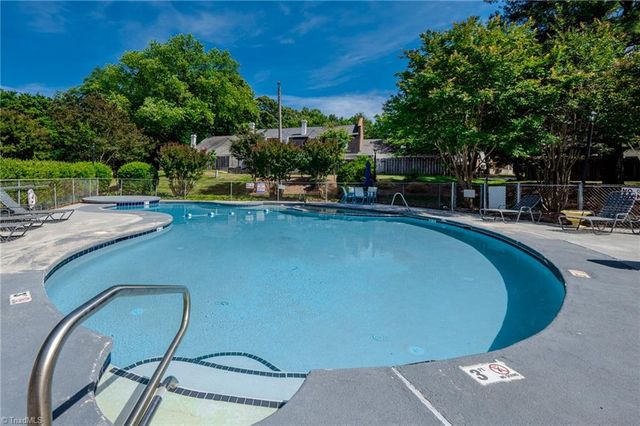 2696 Saint Johns Place, Winston-salem, NC 27106