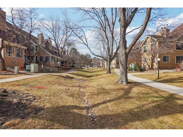 4789 White Rock Cir D, Boulder, CO 80301