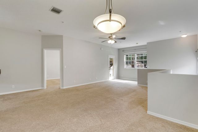 104 Lighthouse Circle H-2, Tequesta, FL 33469