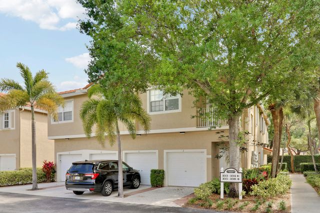 104 Lighthouse Circle H-2, Tequesta, FL 33469
