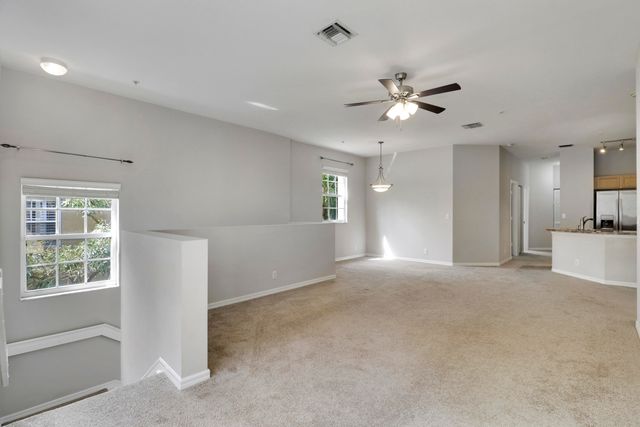 104 Lighthouse Circle H-2, Tequesta, FL 33469