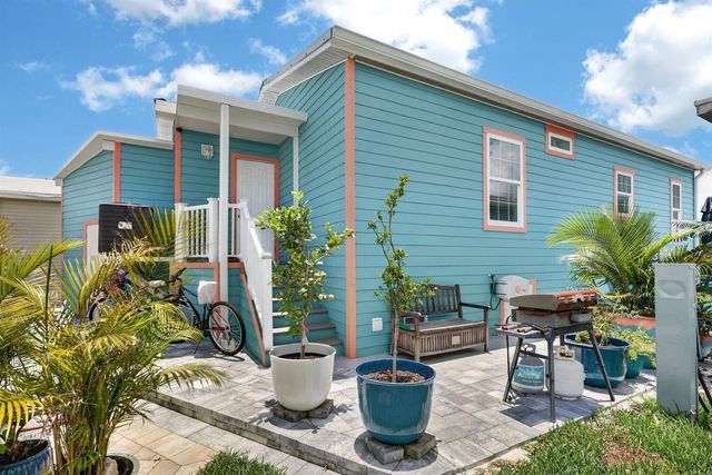 946 Nettles Boulevard, Jensen Beach, FL 34957