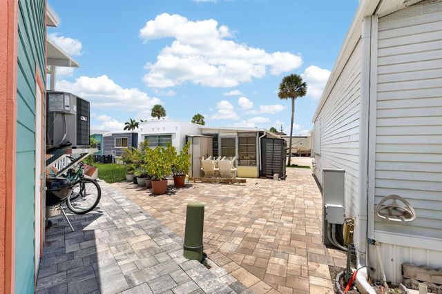 946 Nettles Boulevard, Jensen Beach, FL 34957