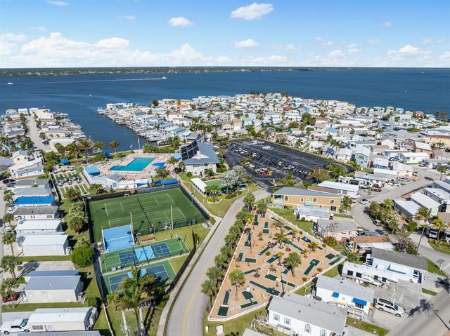 946 Nettles Boulevard, Jensen Beach, FL 34957