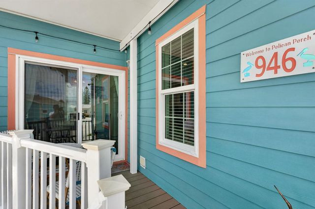 946 Nettles Boulevard, Jensen Beach, FL 34957