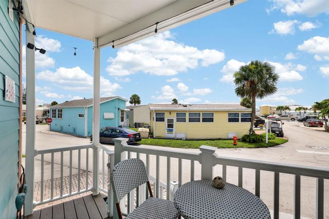 946 Nettles Boulevard, Jensen Beach, FL 34957