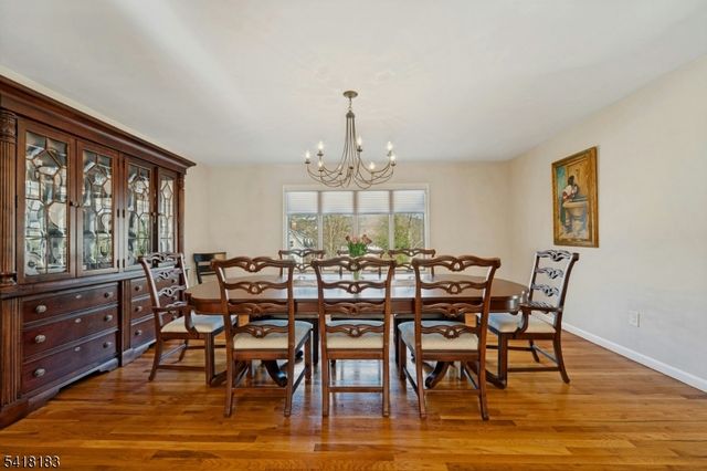 1 Laurel Ct, Oakland Boro, NJ 07436