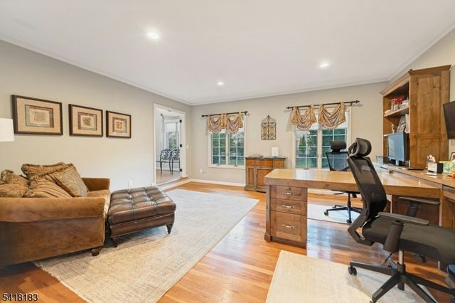 1 Laurel Ct, Oakland Boro, NJ 07436