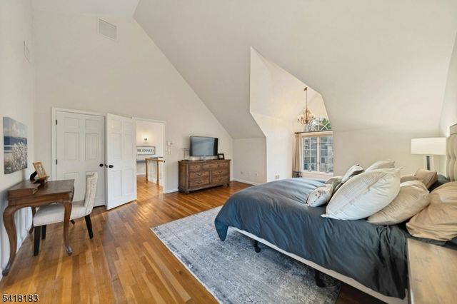 1 Laurel Ct, Oakland Boro, NJ 07436