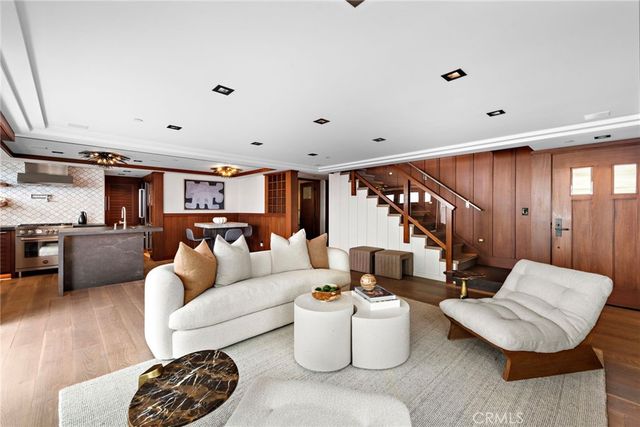 31678 Seacliff Drive, Laguna Beach, CA 92651