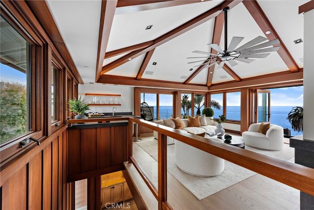 31678 Seacliff Drive, Laguna Beach, CA 92651