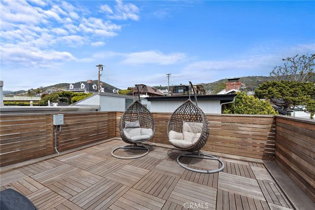 31678 Seacliff Drive, Laguna Beach, CA 92651
