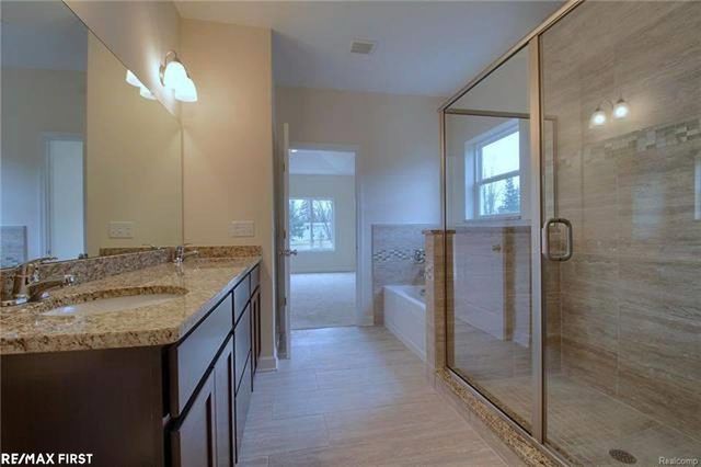70618 Sunny Brook Lane, Richmond, MI 48062