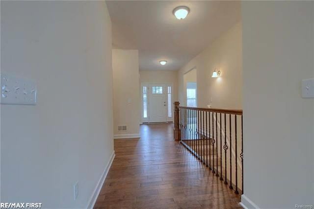 70618 Sunny Brook Lane, Richmond, MI 48062