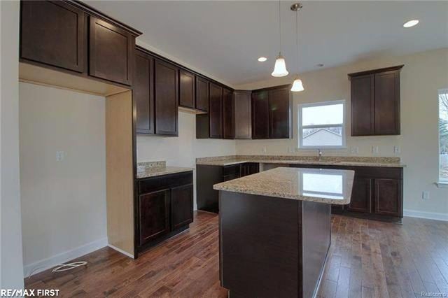 70618 Sunny Brook Lane, Richmond, MI 48062
