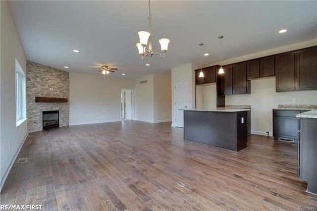 70618 Sunny Brook Lane, Richmond, MI 48062
