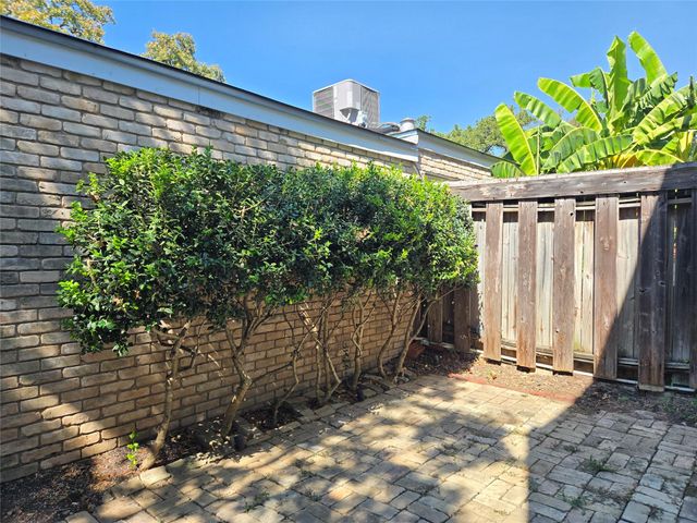 1500 Elton LN 2, Austin, TX 78703