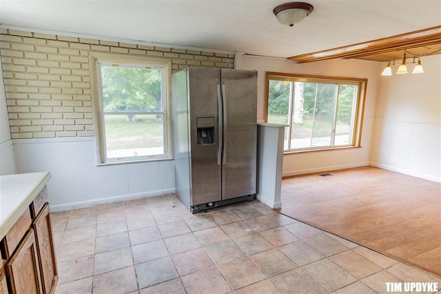 5924 E Sternberg Road, Fruitport, MI 49415
