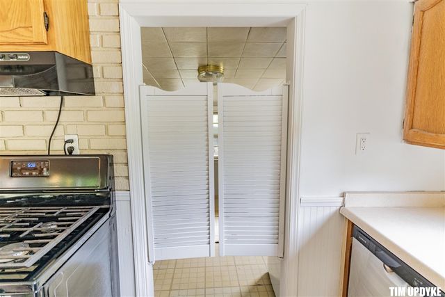 5924 E Sternberg Road, Fruitport, MI 49415