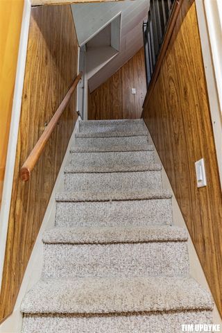 5924 E Sternberg Road, Fruitport, MI 49415