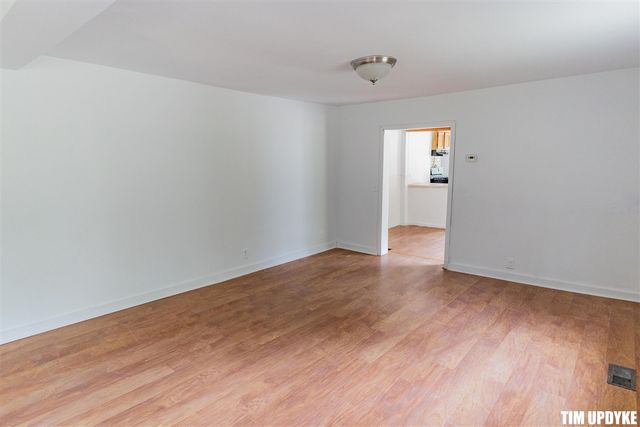 5924 E Sternberg Road, Fruitport, MI 49415