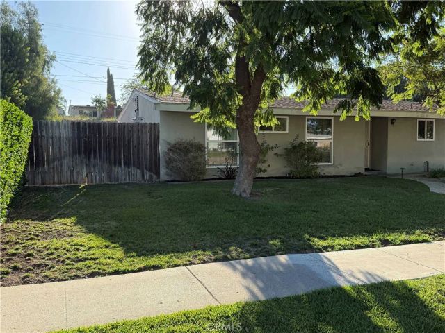 545 E Gainsborough Road, Thousand Oaks, CA 91360