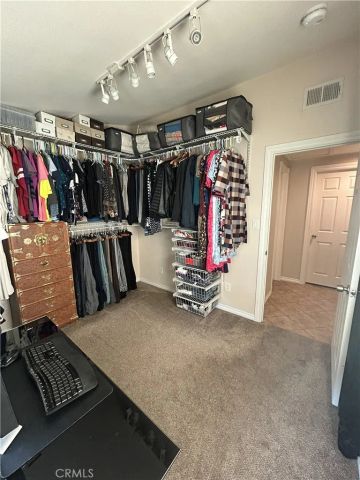 545 E Gainsborough Road, Thousand Oaks, CA 91360