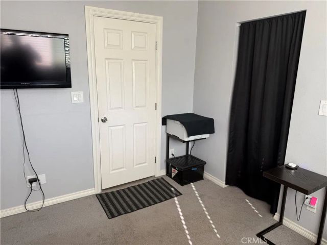 545 E Gainsborough Road, Thousand Oaks, CA 91360