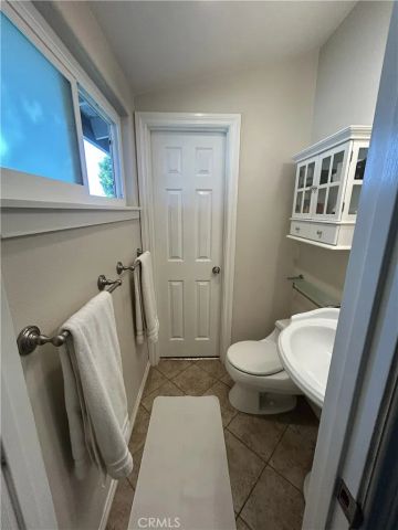 545 E Gainsborough Road, Thousand Oaks, CA 91360